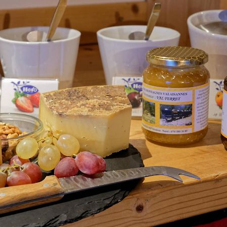 Auberge Des Glaciers ออร์ซิแยร์ ภายนอก รูปภาพ